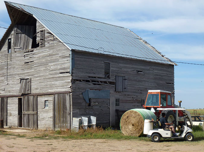 P1050005-theBarn-20120820
