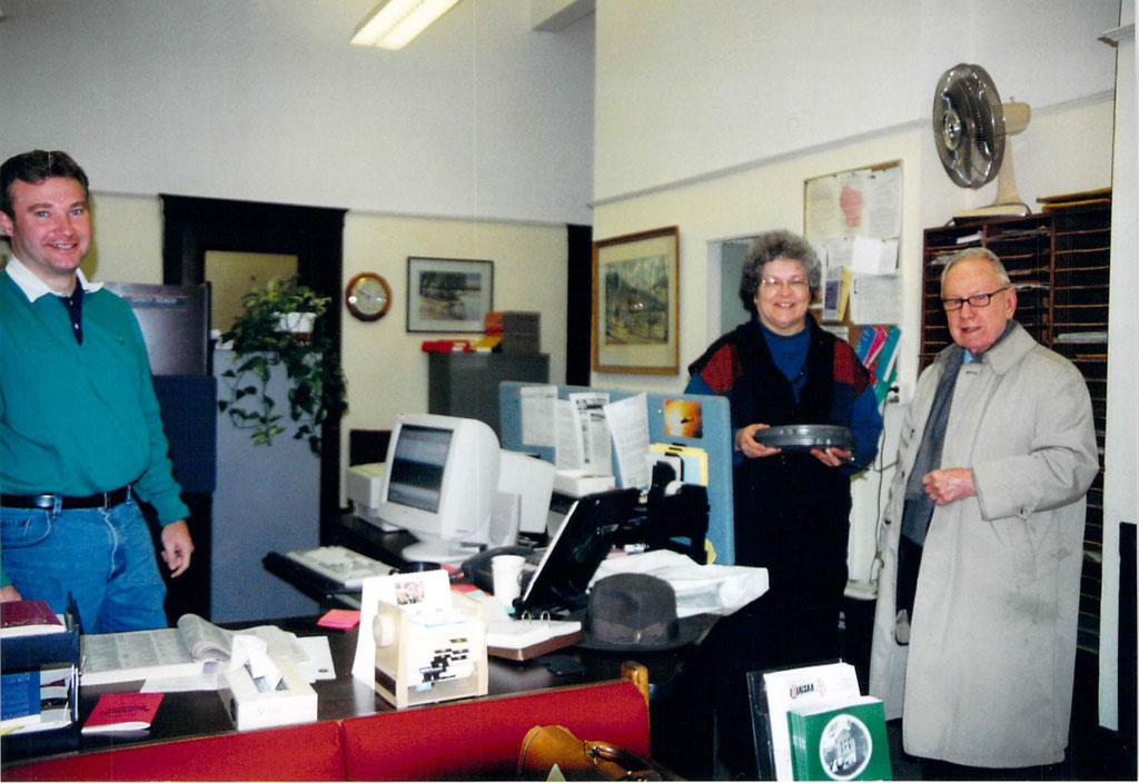 2002-04-filmToUofW-Madison_01