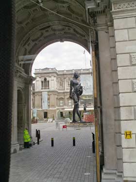 a glimpse into London