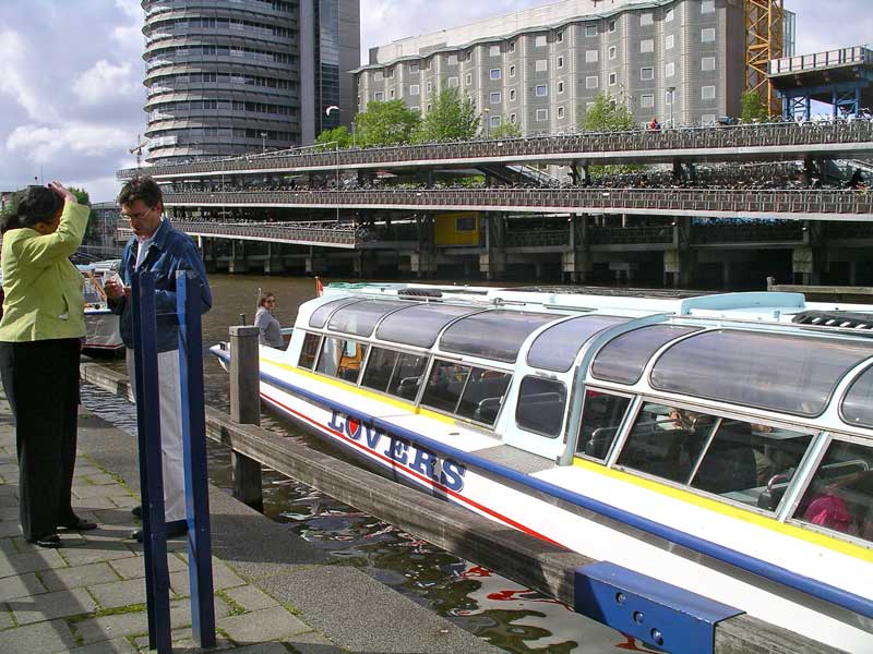 boat tour of Amsterdam canals